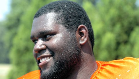 Slimmer Kalon Davis ready to help the offensive line 