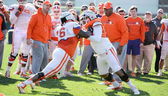 One-on-one battles highlight early portion of Wednesday's practice 