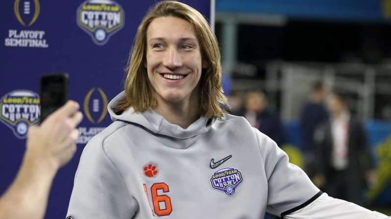 Cotton Bowl Notebook: Tigers star at Media Day