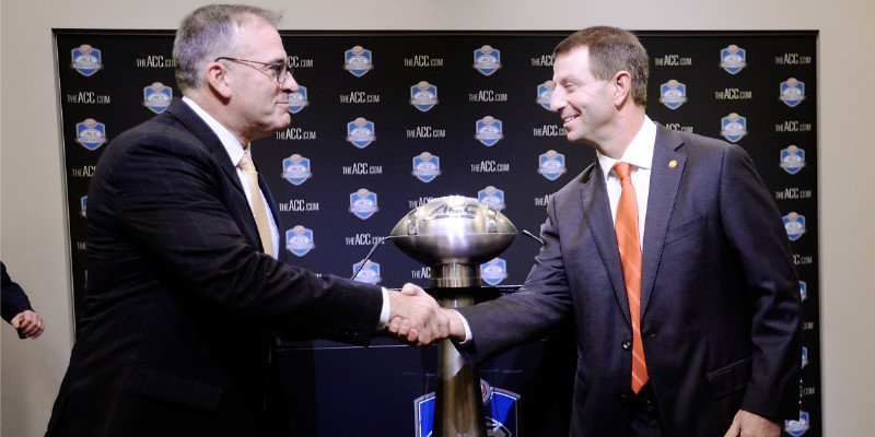 Pitt head coach compares ACC leaders Clemson and Notre Dame