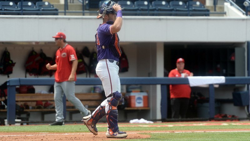 JSU Gamecocks eliminate Tigers in Regional blowout