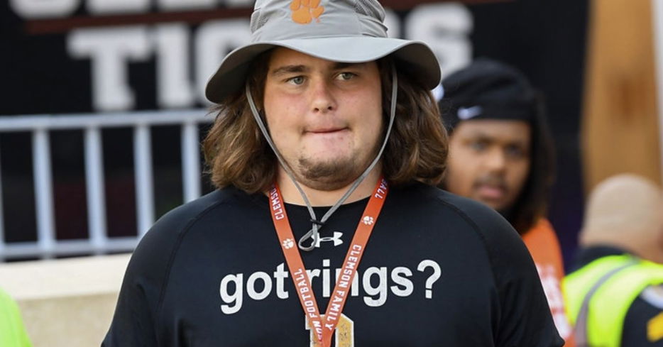 No. 1 center reviews Clemson visit