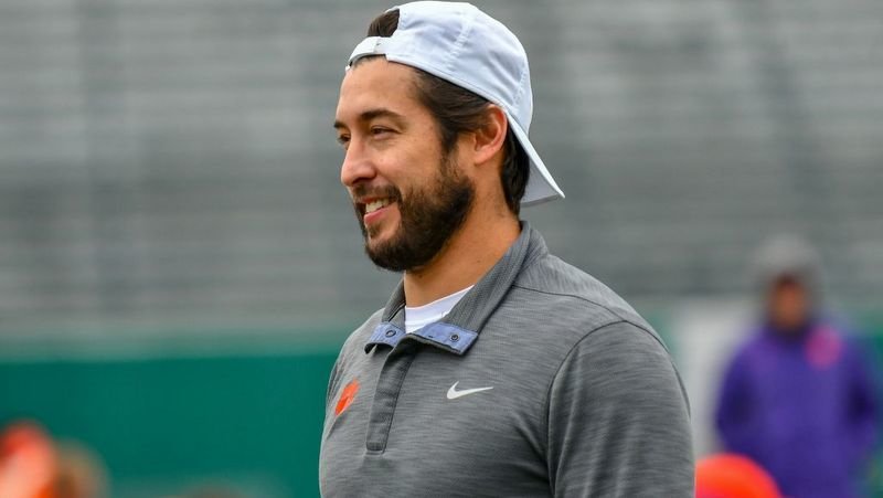 Former NFL QB speaks out on Dabo Swinney and Trevor Lawrence | TigerNet