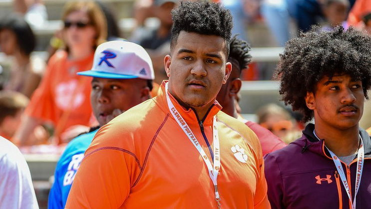 Unbreakable Bond: Backbone of 2020 recruiting class made up of OL