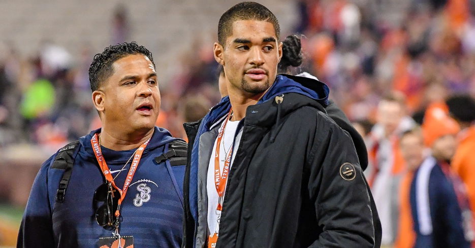 Uiagalelei HS coach says Clemson-FSU postponement 'stinks' after cross-country trip