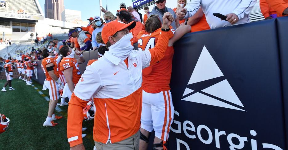 Stats & Storylines: Clemson dominates, Georgia and Notre Dame struggle