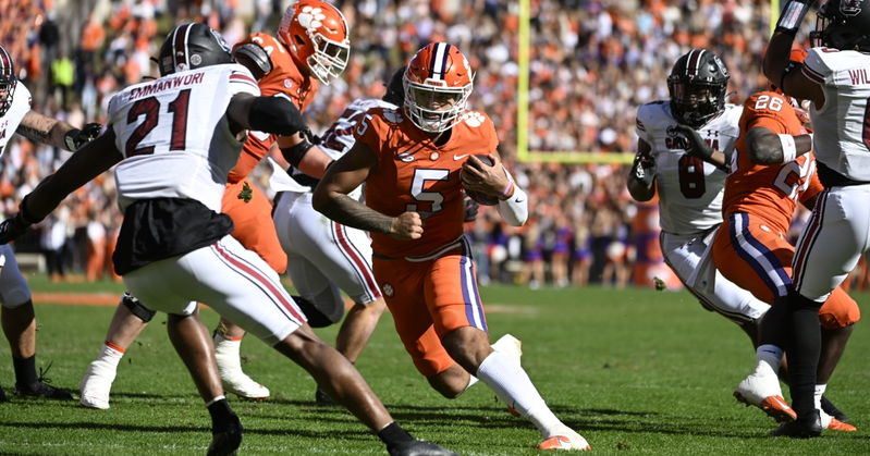 Former Clemson QB DJ Uiagalelei declares for 2025 NFL Draft