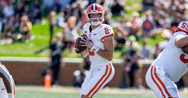 Cade Klubnik was a star of the week for QBs with the Manning Award. (Photo: Jim Dedmon / USATODAY)