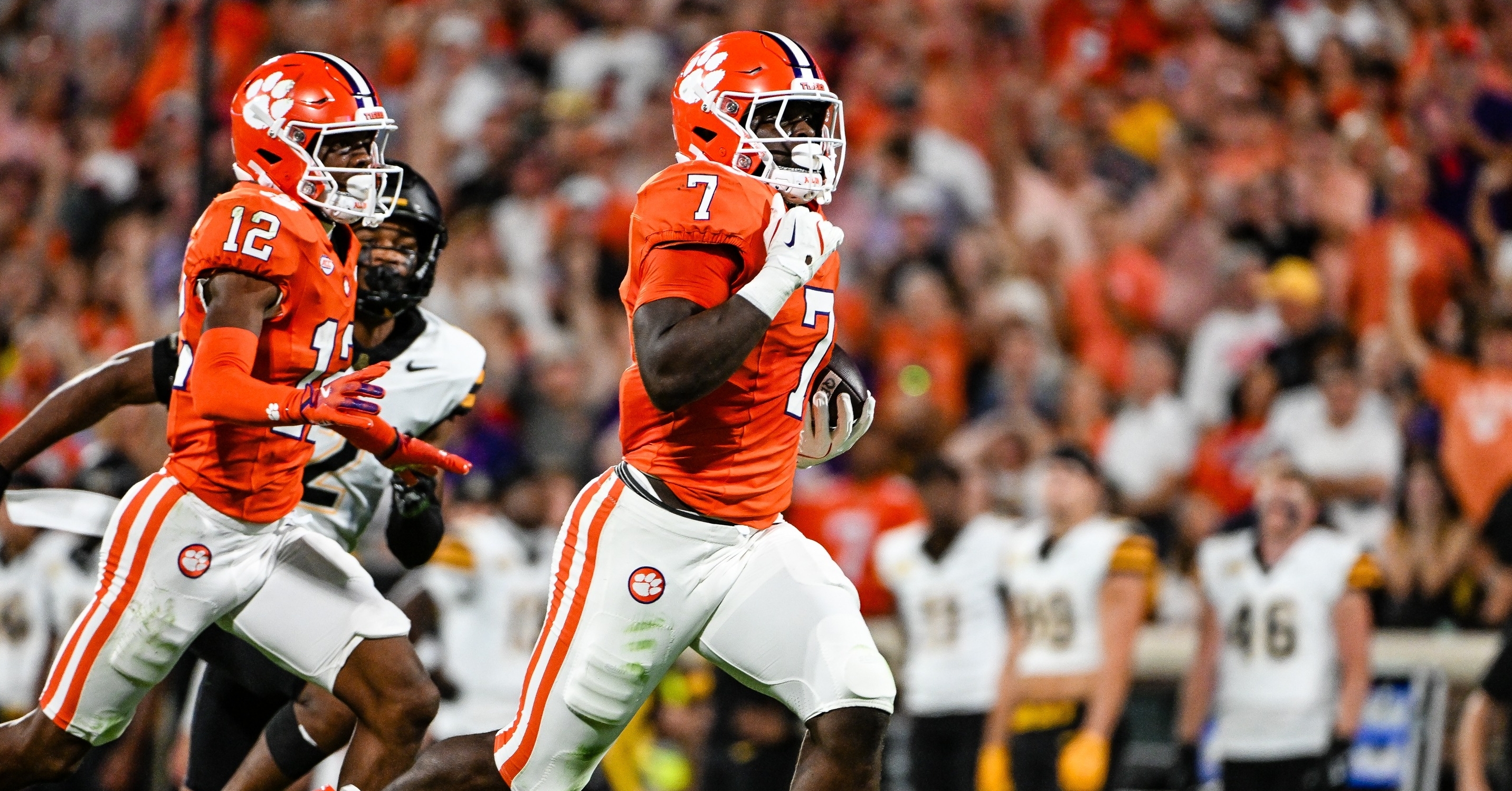 Clemson football hands out Brian Dawkins Award, team honors