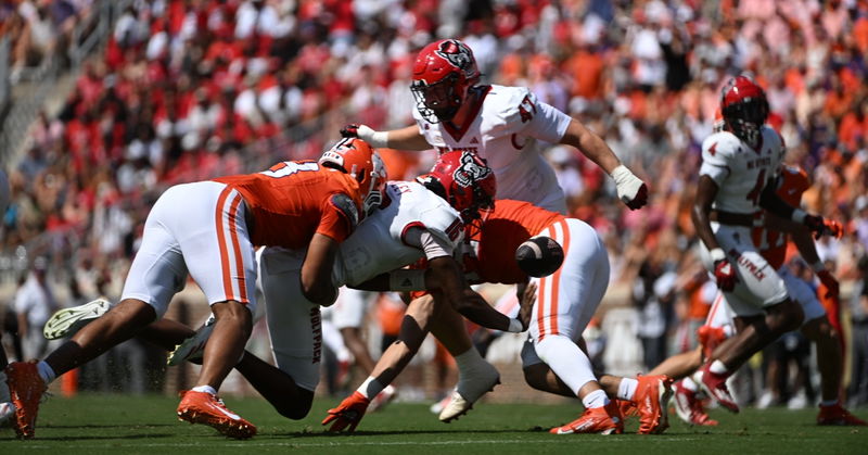 Tigers smack Pack in Death Valley domination