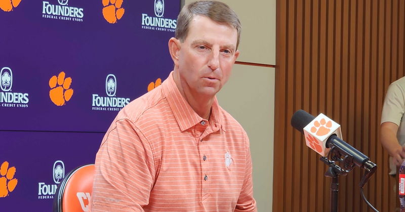 Swinney says Tigers are healthy in big challenge against Georgia