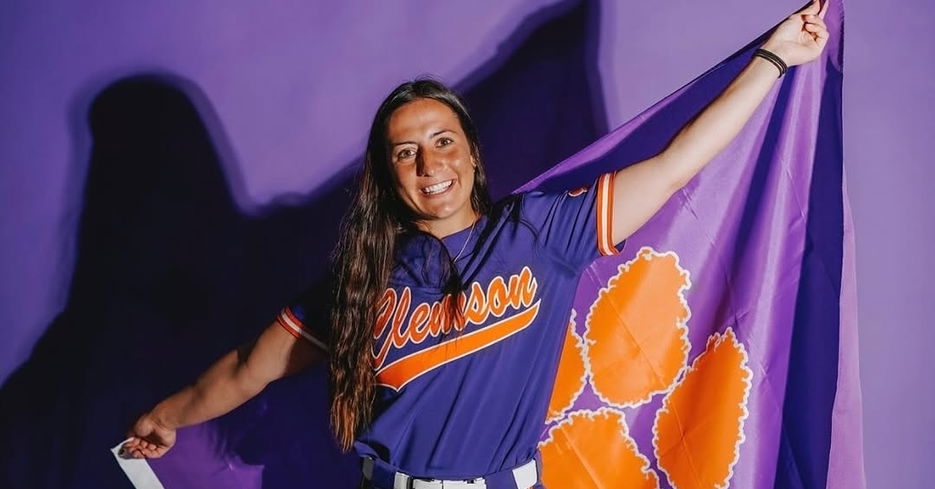 Boston College graduate transfer and right-handed pitcher Abby Dunning announced a commitment to Clemson on Sunday.