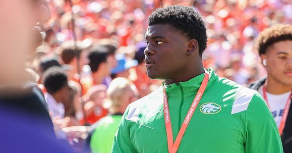 5-star D-lineman is days from a commitment: What to know