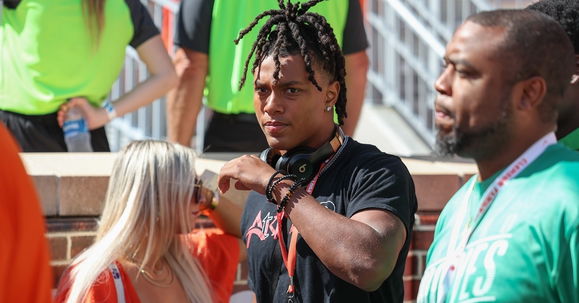 5-star LB sets decision date, has Clemson as finalist