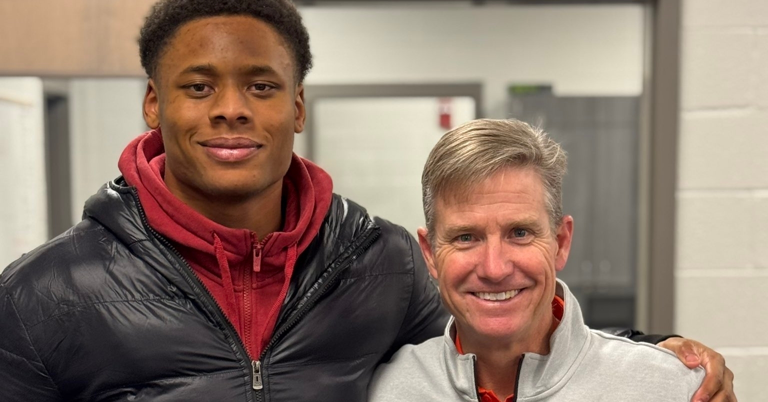 Mickey Conn visits with No. 1-rated linebacker, USC commit