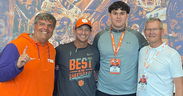 Elite lineman prospect announces 