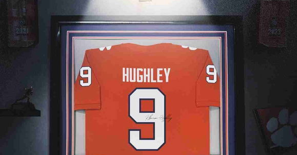 New 4-star QB commit on Clemson: 