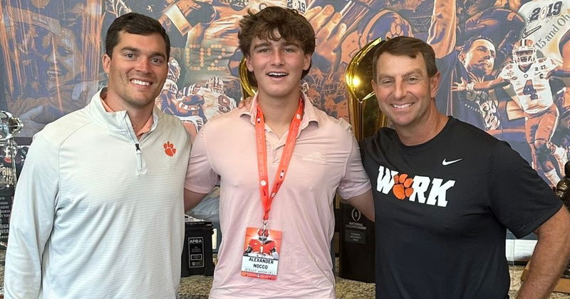 Alex Nocco of Tampa (FL) Jesuit announced on Wednesday morning that he has committed to Clemson. 